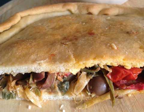 Acquaviva, sagra del calzone: tre giorni di degustazioni, concerti e performance artistiche